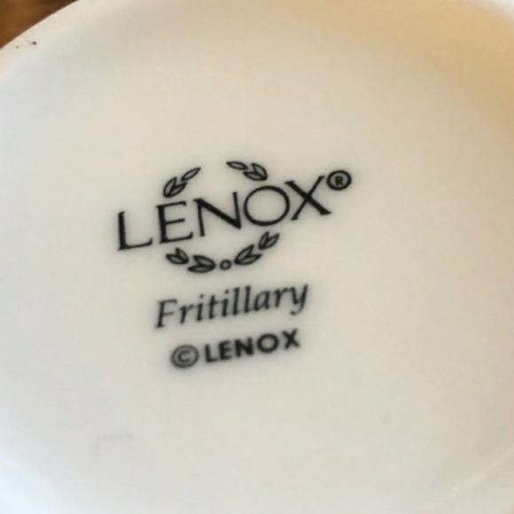 2 Lenox Butterfly Meadow Porcelain Tea Coffee Mugs - Picture 5 of 5